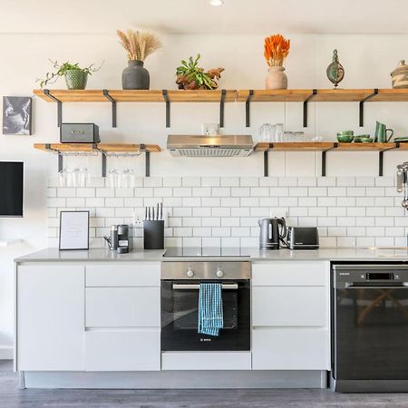 Urban Oasis Balcony Apartment Backup Powered Cape Town Eksteriør bilde